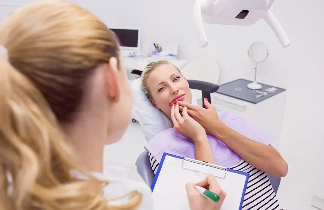 Klinik Esse'de Diş Hassasiyeti Tedavisi: Rahat Bir Gülüş İçin